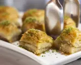 Słodka baklava, idealna na deser. Ten przepis na baklawę zachwyci każdego.