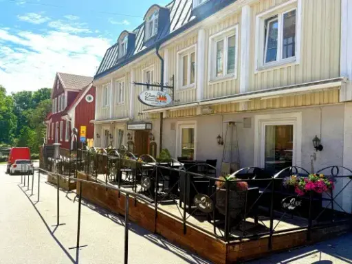 Karlskrona: Gdzie zjeść? Odkryj smaki Blekinge i lokalne TOP 5!