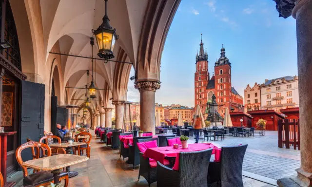 Kraków: Gdzie zjeść? Odkryj najlepsze restauracje na każdą okazję